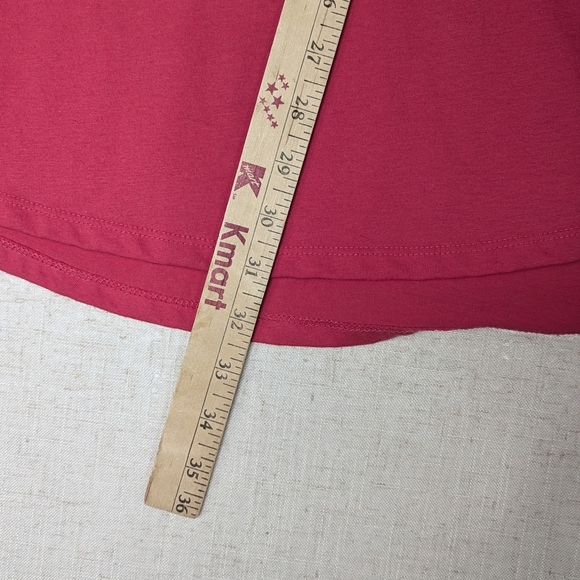 Torrid Classic Fit V-Neck Tee Pink High Low Curved Hem Plus Size 3 3X 22/24 - Picture 6 of 8
